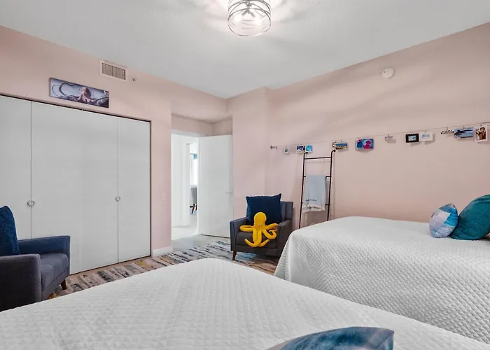 Baby's Got @ Colony East Unit 6c * Pensacola